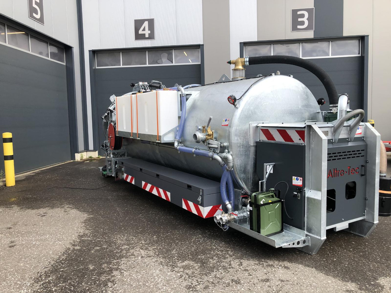 Abrollcontainer 10m³ Feuerwehr Wassertank - Thùng chứa hooklift: hình 5 Abrollcontainer 10m³ Feuerwehr Wassertank - Thùng chứa hooklift: hình 5