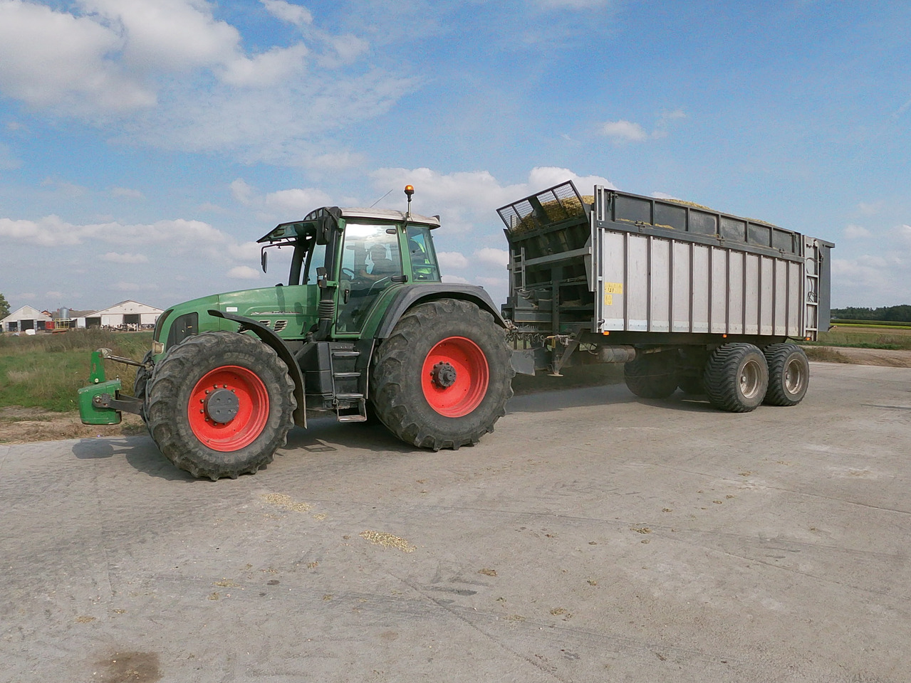 Máy rải phân chuồng mới Auto-Agro Mistreuer / Manure spreader / Epandeur à fumier / Rimorchio spandiconcime / Abonadora / Разбрасыватель органических удобрений / Rozrzutnik obornika Tandem N268: hình 27
