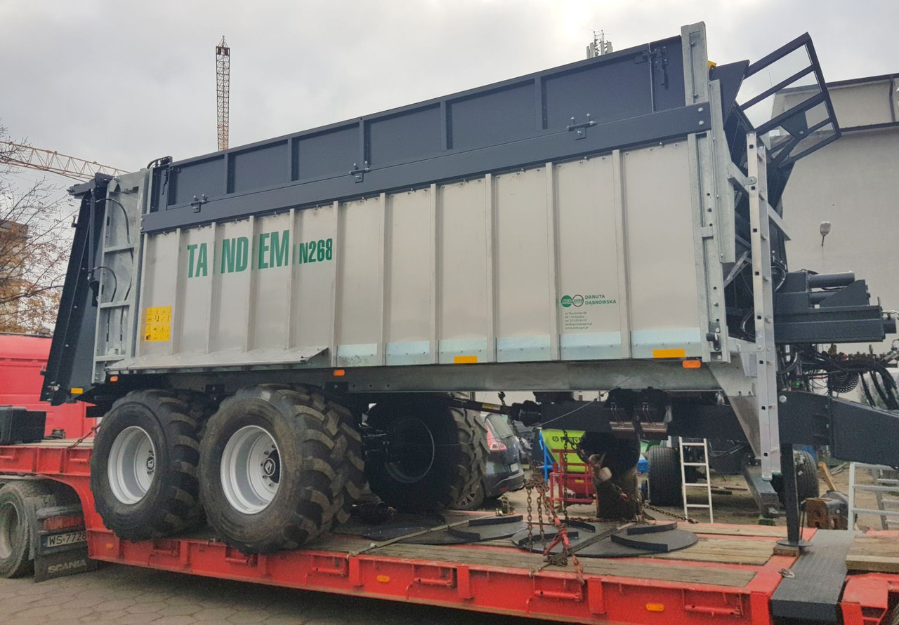 Máy rải phân chuồng mới Auto-Agro Mistreuer / Manure spreader / Epandeur à fumier / Rimorchio spandiconcime / Abonadora / Разбрасыватель органических удобрений / Rozrzutnik obornika Tandem N268: hình 38