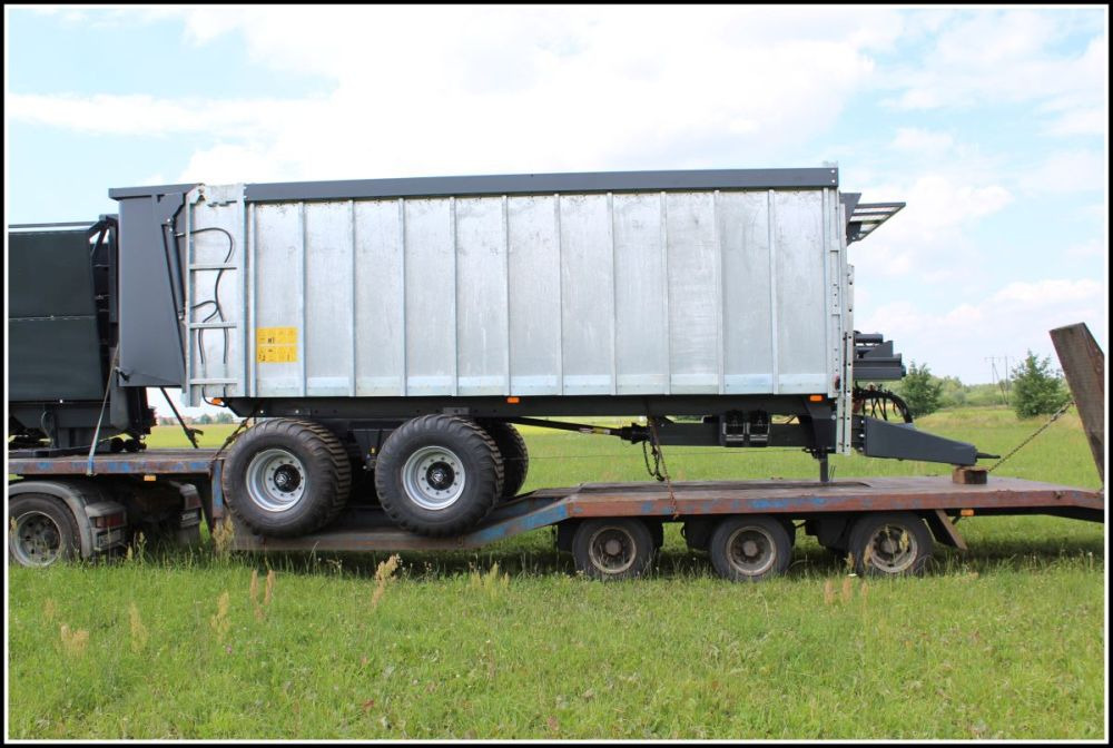 Máy rải phân chuồng mới Auto-Agro Mistreuer / Manure spreader / Epandeur à fumier / Rimorchio spandiconcime / Abonadora / Разбрасыватель органических удобрений / Rozrzutnik obornika Tandem N268: hình 26