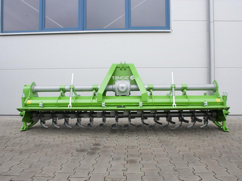 Bomet Bodenfräsen / Rotary tiller / Rotavator / Vangatrice / Desgarrador / Роторный культиватор / Glebogryzarka 3 m - Dàn xới: hình 2 Bomet Bodenfräsen / Rotary tiller / Rotavator / Vangatrice / Desgarrador / Роторный культиватор / Glebogryzarka 3 m - Dàn xới: hình 2