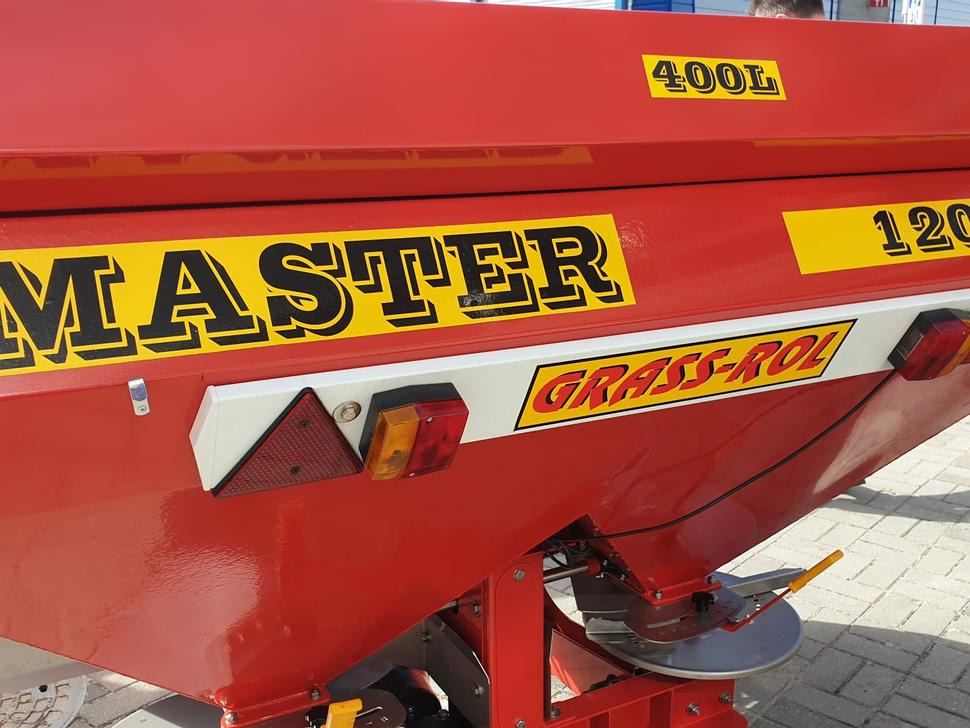 Grass-Rol Düngerstreuer / Fertilizer spreader / Epandeur d'engrais / Spandiconcime / Rozsiewacz nawozu / Разбрасыватель удобрений 1600 l - Máy rải phân bón: hình 5 Grass-Rol Düngerstreuer / Fertilizer spreader / Epandeur d'engrais / Spandiconcime / Rozsiewacz nawozu / Разбрасыватель удобрений 1600 l - Máy rải phân bón: hình 5