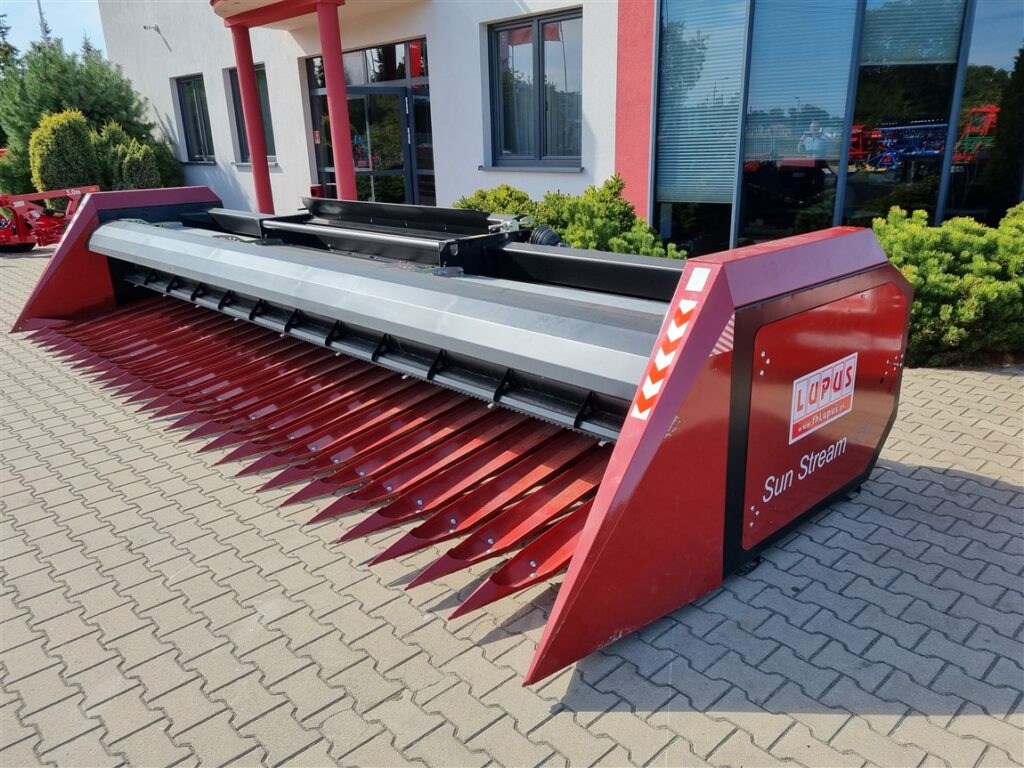 Lupus Sonnenblummenvorsatz / Sunflower harvester / Coupe à tournesol / Сosechadora / Macchina per la raccolta dei girasoli / Жатка для подсолнечника / Przystawka do słonecznika 6,5 m - Máy gặt hướng dương: hình 1 Lupus Sonnenblummenvorsatz / Sunflower harvester / Coupe à tournesol / Сosechadora / Macchina per la raccolta dei girasoli / Жатка для подсолнечника / Przystawka do słonecznika 6,5 m - Máy gặt hướng dương: hình 1