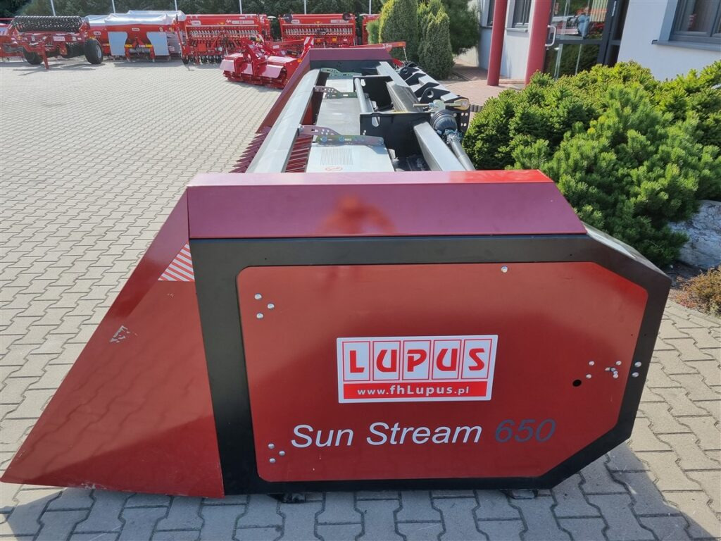 Lupus Sonnenblummenvorsatz / Sunflower harvester / Coupe à tournesol / Сosechadora / Macchina per la raccolta dei girasoli / Жатка для подсолнечника / Przystawka do słonecznika 6,5 m - Máy gặt hướng dương: hình 3 Lupus Sonnenblummenvorsatz / Sunflower harvester / Coupe à tournesol / Сosechadora / Macchina per la raccolta dei girasoli / Жатка для подсолнечника / Przystawka do słonecznika 6,5 m - Máy gặt hướng dương: hình 3