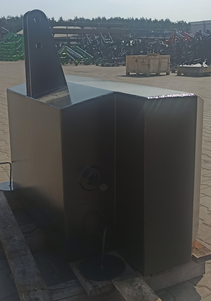 METAL-TECHNIK Betongewicht / Ballast / Masse / Zavorra / Утяжелитель / Obciążnik 800 kg - Đối trọng cho Máy cày: hình 4 METAL-TECHNIK Betongewicht / Ballast / Masse / Zavorra / Утяжелитель / Obciążnik 800 kg - Đối trọng cho Máy cày: hình 4