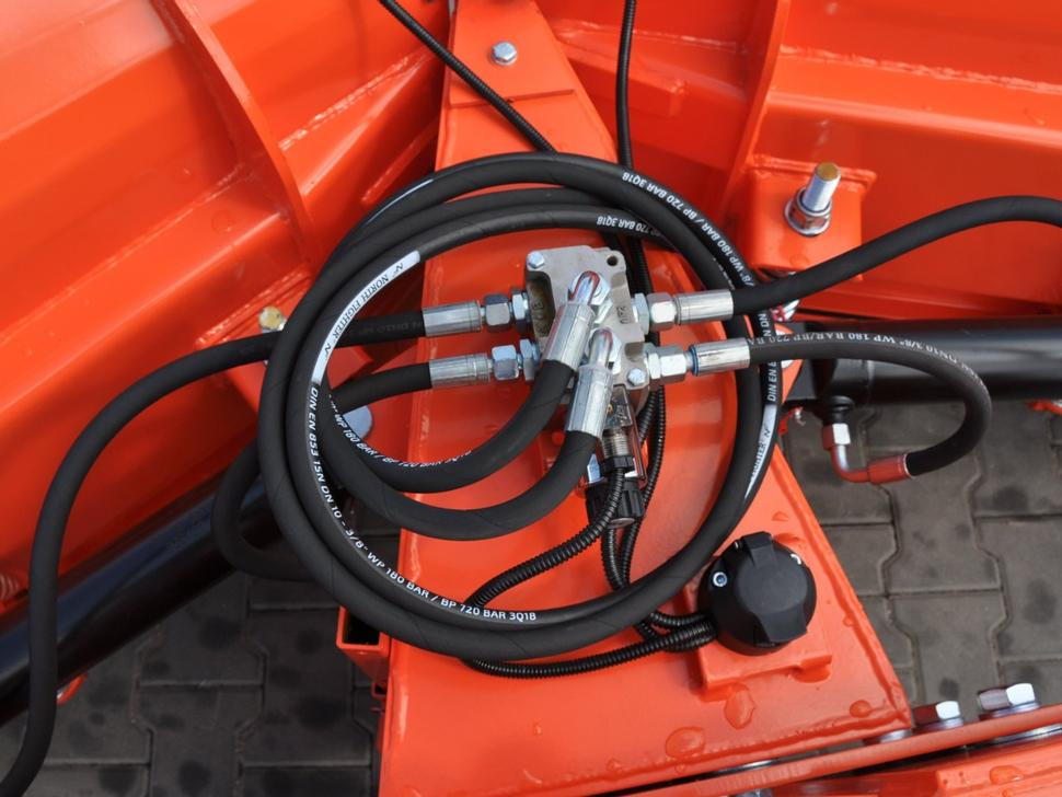 Cày tuyết cho Cày tuyết mới METAL-TECHNIK Schneeschild / Snow plow / Lame à neige / Sgombraneve dritto / Снегоочистель / Pług odśnieżny 3 m: hình 7