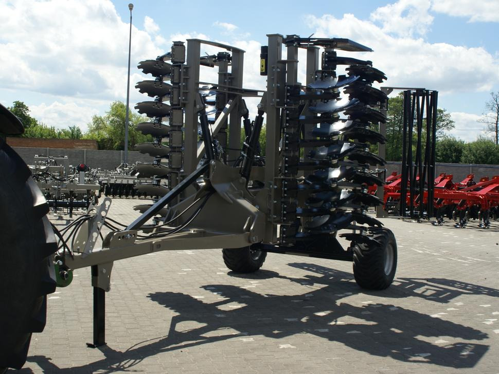 ROLEX Hydraulische Scheibenegge / Hydraulic discs harrow / Dechaumeur à disques / Erpice a dischi / Гидравлическая дисковая борона / Brona talerzowa hydraulicznie składana ciężka 4 m - Bừa đĩa: hình 2 ROLEX Hydraulische Scheibenegge / Hydraulic discs harrow / Dechaumeur à disques / Erpice a dischi / Гидравлическая дисковая борона / Brona talerzowa hydraulicznie składana ciężka 4 m - Bừa đĩa: hình 2