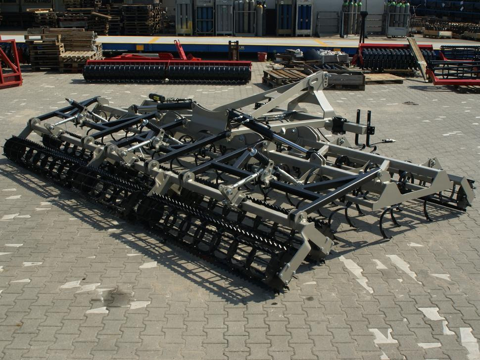 Máy trồng trọt mới ROLEX Saatbettkombination / Hydraulically cultivator / Vibroculteur / Aggregato di coltivazione /  Почвообрабатывающий гидравлический складывающийся агрегат / Agregat uprawowy hydraulicznie składany: hình 24