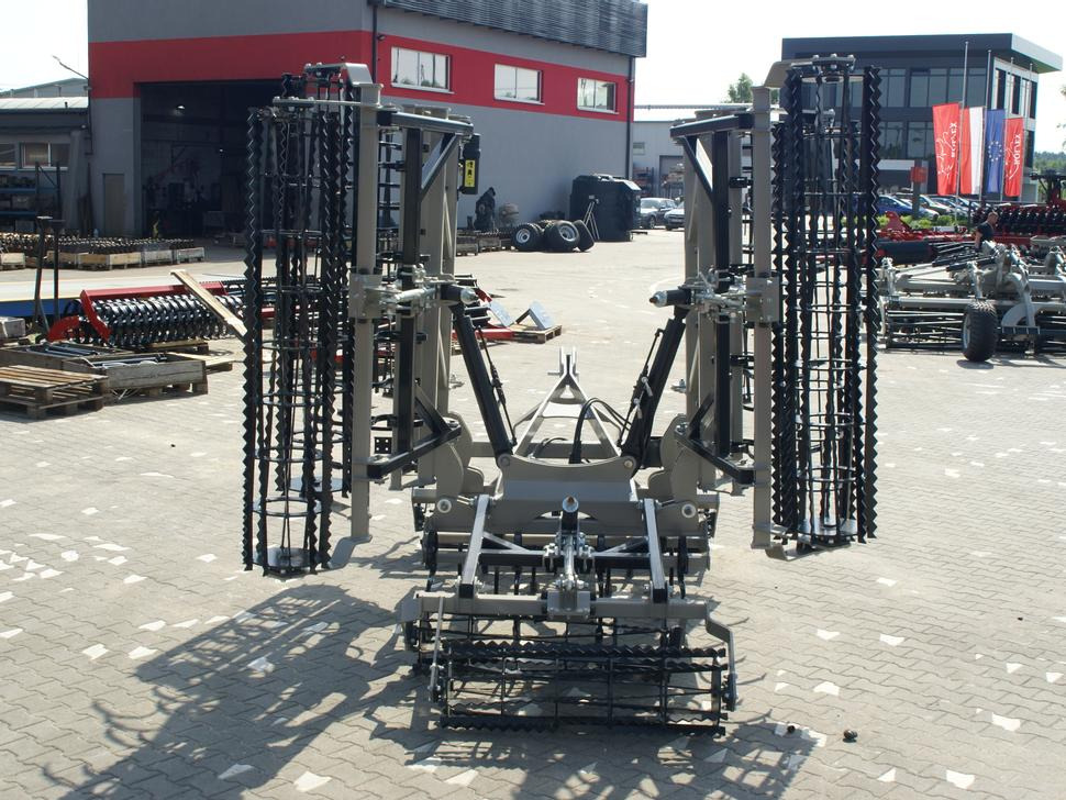 ROLEX Saatbettkombination / Hydraulically cultivator / Vibroculteur / Aggregato di coltivazione / Почвообрабатывающий гидравлический складывающийся агрегат / Agregat uprawowy hydraulicznie składany - Máy trồng trọt: hình 5 ROLEX Saatbettkombination / Hydraulically cultivator / Vibroculteur / Aggregato di coltivazione / Почвообрабатывающий гидравлический складывающийся агрегат / Agregat uprawowy hydraulicznie składany - Máy trồng trọt: hình 5