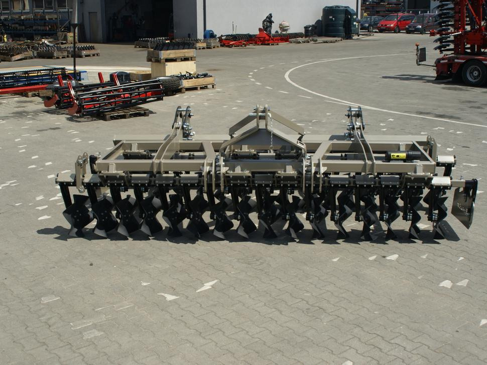 ROLEX Scheibenegge / Cross-Cutter harrow / Dechaumeur cross-cutter / Cross Cutter erpice / Борона с поперечным катком жёсткий/ Brona cross cutter sztywna 4 m - Bừa đĩa: hình 4 ROLEX Scheibenegge / Cross-Cutter harrow / Dechaumeur cross-cutter / Cross Cutter erpice / Борона с поперечным катком жёсткий/ Brona cross cutter sztywna 4 m - Bừa đĩa: hình 4