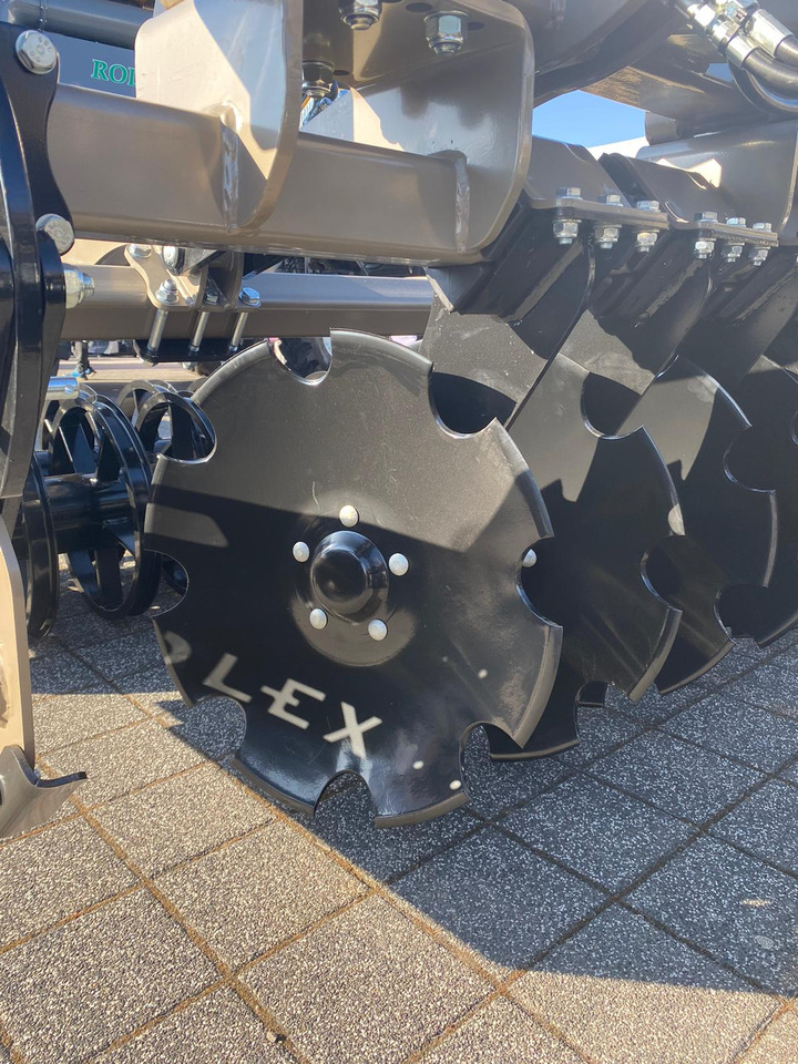 Bừa đĩa mới ROLEX Scheibenegge / Disc harrow / Dechaumeur à disques / Erpice a dischi / Grada de discos /Дисковая борона / Brona talerzowa 8 m: hình 8 Bừa đĩa mới ROLEX Scheibenegge / Disc harrow / Dechaumeur à disques / Erpice a dischi / Grada de discos /Дисковая борона / Brona talerzowa 8 m: hình 8