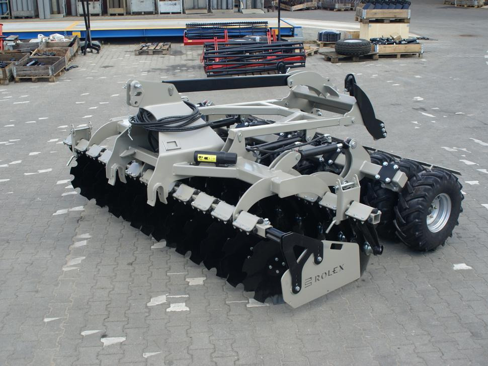 ROLEX Scheibenegge / Disc harrow with hydropack and tire roller / Dechaumeur à disques / Erpice a dischi / Дисковая борона с гидропаком и колёсным катком / Agregat talerzowy uprawowy z hydropackiem i - Bừa đĩa: hình 1 ROLEX Scheibenegge / Disc harrow with hydropack and tire roller / Dechaumeur à disques / Erpice a dischi / Дисковая борона с гидропаком и колёсным катком / Agregat talerzowy uprawowy z hydropackiem i - Bừa đĩa: hình 1
