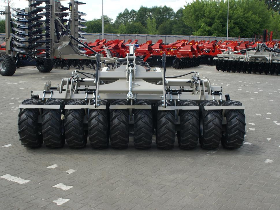 Bừa đĩa mới ROLEX Scheibenegge /  Disc harrow with hydropack and tire roller / Dechaumeur à disques / Erpice a dischi / Дисковая борона с гидропаком и колёсным катком / Agregat talerzowy uprawowy z hydropackiem i: hình 13