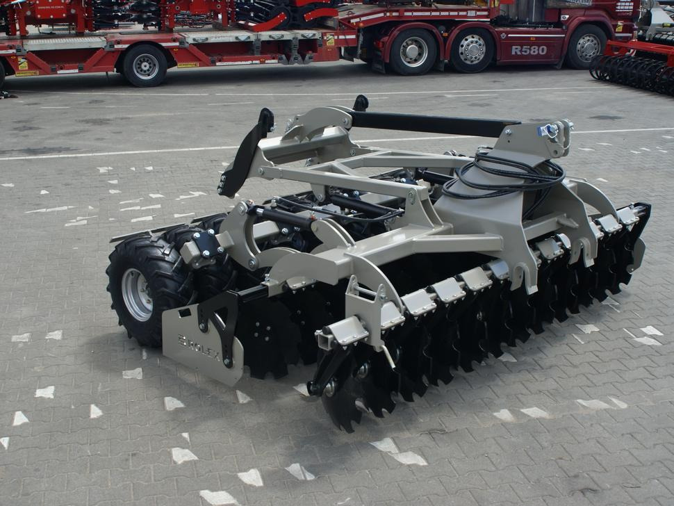 Bừa đĩa mới ROLEX Scheibenegge /  Disc harrow with hydropack and tire roller / Dechaumeur à disques / Erpice a dischi / Дисковая борона с гидропаком и колёсным катком / Agregat talerzowy uprawowy z hydropackiem i: hình 6