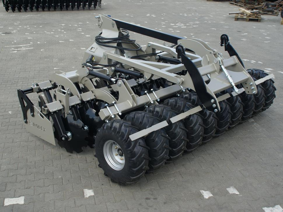 Bừa đĩa mới ROLEX Scheibenegge /  Disc harrow with hydropack and tire roller / Dechaumeur à disques / Erpice a dischi / Дисковая борона с гидропаком и колёсным катком / Agregat talerzowy uprawowy z hydropackiem i: hình 16