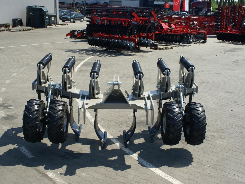 ROLEX Tiefenlockerer / Subsoiler / Décompacteur / Dissodatori / Subsolador / Глубокорыхлитель / Głębosz typ V 3 m - Máy cày sâu: hình 5 ROLEX Tiefenlockerer / Subsoiler / Décompacteur / Dissodatori / Subsolador / Глубокорыхлитель / Głębosz typ V 3 m - Máy cày sâu: hình 5