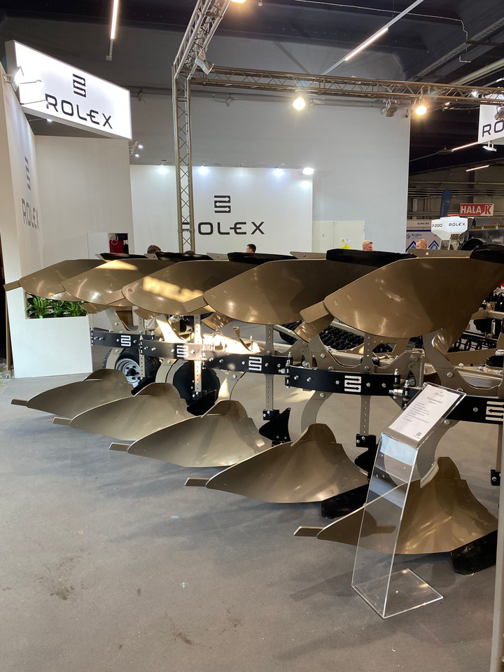 ROLEX Volldrehpflug / Rotary plough / Charrue réversible / Aratro reversibile / Оборотный плуг / Pług obrotowy 3+1 - Cày: hình 2 ROLEX Volldrehpflug / Rotary plough / Charrue réversible / Aratro reversibile / Оборотный плуг / Pług obrotowy 3+1 - Cày: hình 2