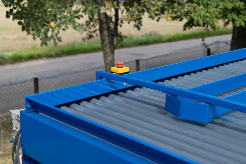 ROLMET Rollenverlesetisch / Sorting table / Table de tri / Tavolo selettivo / Cambiador / Сортировочный стол / Stół przebierczy SP2 - Máy trồng và thu hoạch khoai tây: hình 5 ROLMET Rollenverlesetisch / Sorting table / Table de tri / Tavolo selettivo / Cambiador / Сортировочный стол / Stół przebierczy SP2 - Máy trồng và thu hoạch khoai tây: hình 5