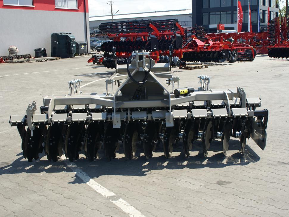 Rolex Scheibenegge / Disc harrow with hydropack / Déchaumeur à disques avec support semoir / Erpice a dischi / Cultivador de discos con hydropack / Дисковая борона с гидропаком 3 m - Bừa đĩa: hình 4 Rolex Scheibenegge / Disc harrow with hydropack / Déchaumeur à disques avec support semoir / Erpice a dischi / Cultivador de discos con hydropack / Дисковая борона с гидропаком 3 m - Bừa đĩa: hình 4