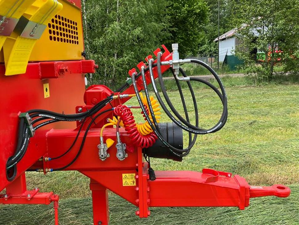 Máy rải phân chuồng mới Roltrans Miststreuer / Manure spreader / Epandeur à fumier / Spandiletame / Разбрасыватель органических удобрений / Rozrzutnik obornika N205S/6 BIZON 14 t: hình 32 Máy rải phân chuồng mới Roltrans Miststreuer / Manure spreader / Epandeur à fumier / Spandiletame / Разбрасыватель органических удобрений / Rozrzutnik obornika N205S/6 BIZON 14 t: hình 32