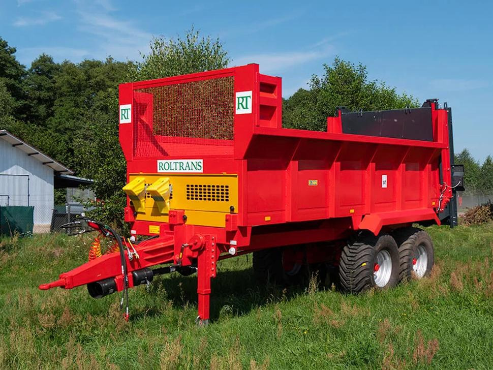 Máy rải phân chuồng mới Roltrans Miststreuer / Manure spreader / Epandeur à fumier / Spandiletame / Разбрасыватель органических удобрений / Rozrzutnik obornika N205S/6 BIZON 14 t: hình 23 Máy rải phân chuồng mới Roltrans Miststreuer / Manure spreader / Epandeur à fumier / Spandiletame / Разбрасыватель органических удобрений / Rozrzutnik obornika N205S/6 BIZON 14 t: hình 23