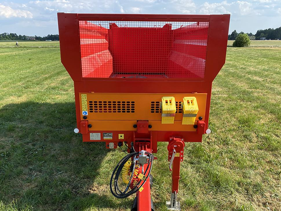 Roltrans Miststreuer / Manure spreader / Epandeur à fumier / Spandiletame / Разбрасыватель органических удобрений / Rozrzutnik obornika N205S/6 BIZON 14 t - Máy rải phân chuồng: hình 4 Roltrans Miststreuer / Manure spreader / Epandeur à fumier / Spandiletame / Разбрасыватель органических удобрений / Rozrzutnik obornika N205S/6 BIZON 14 t - Máy rải phân chuồng: hình 4