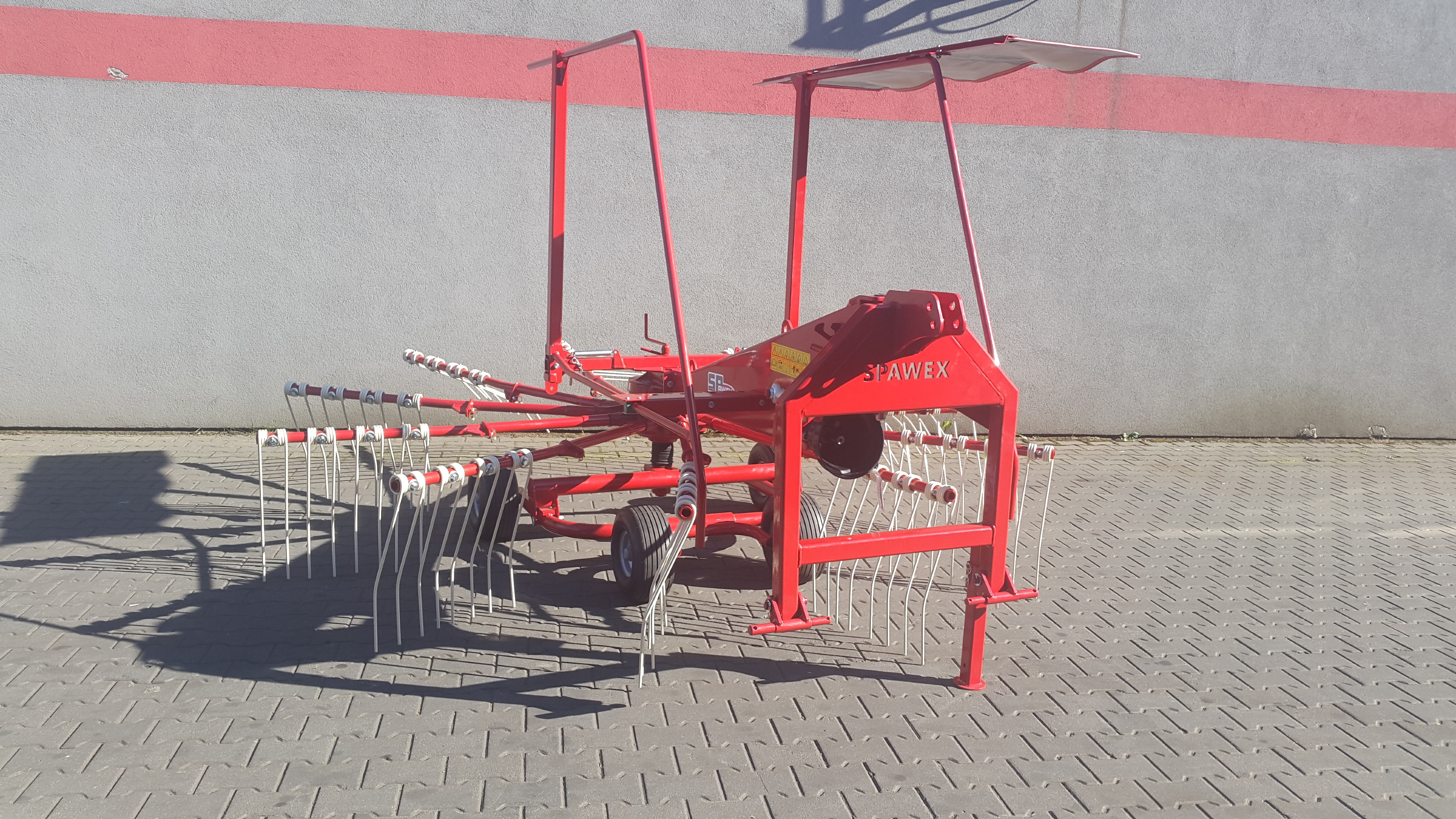 Dàn trải/ Cào mới Spawex Kreiselschwader / Rake / Andaineur / Rastrillo / Rastrello / Zgrabiarka 4,5 m: hình 8 Dàn trải/ Cào mới Spawex Kreiselschwader / Rake / Andaineur / Rastrillo / Rastrello / Zgrabiarka 4,5 m: hình 8