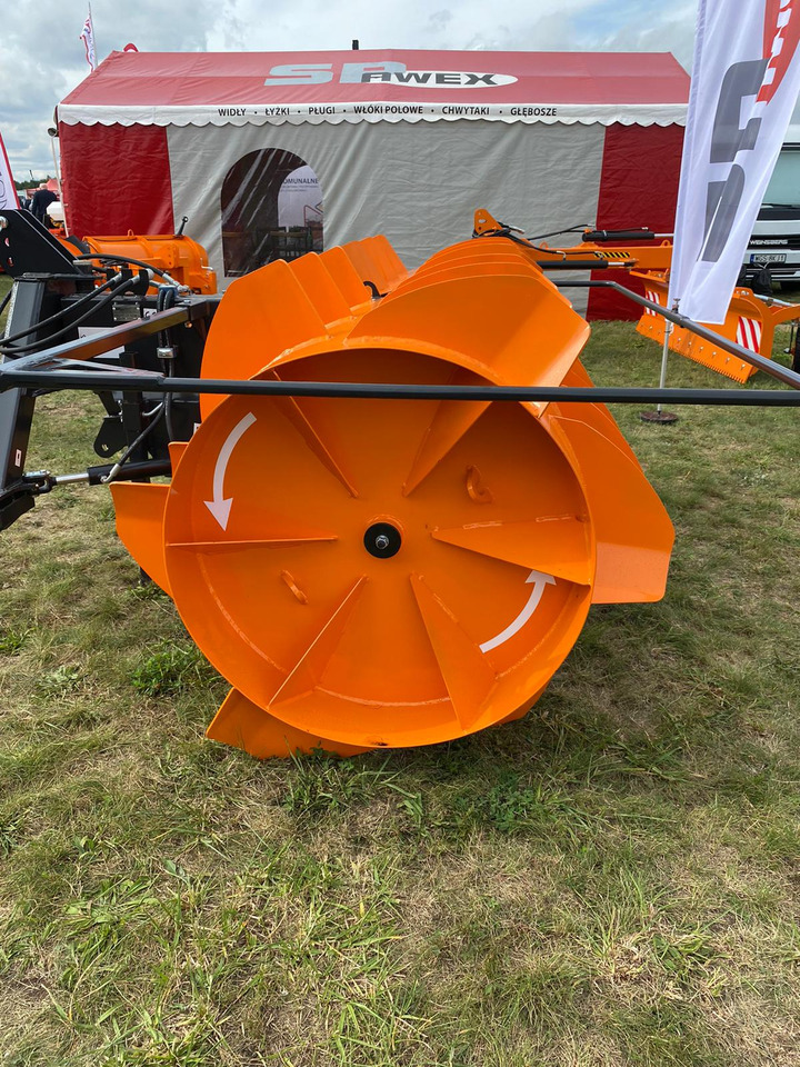 Spawex Silowalze / Silage spreader / Épandeur d'ensilage / Spandiconcime / Esparcidor de forraje verde / Кормораспределитель / Rozgarniacz do zielonki Tornado 2,2 m - Trang thiết bị dàn trải: hình 4 Spawex Silowalze / Silage spreader / Épandeur d'ensilage / Spandiconcime / Esparcidor de forraje verde / Кормораспределитель / Rozgarniacz do zielonki Tornado 2,2 m - Trang thiết bị dàn trải: hình 4