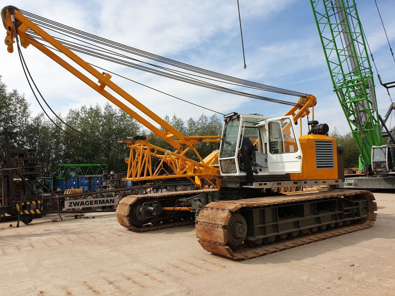 Demag CC-300 - Cần cẩu bánh xích: hình 2 Demag CC-300 - Cần cẩu bánh xích: hình 2