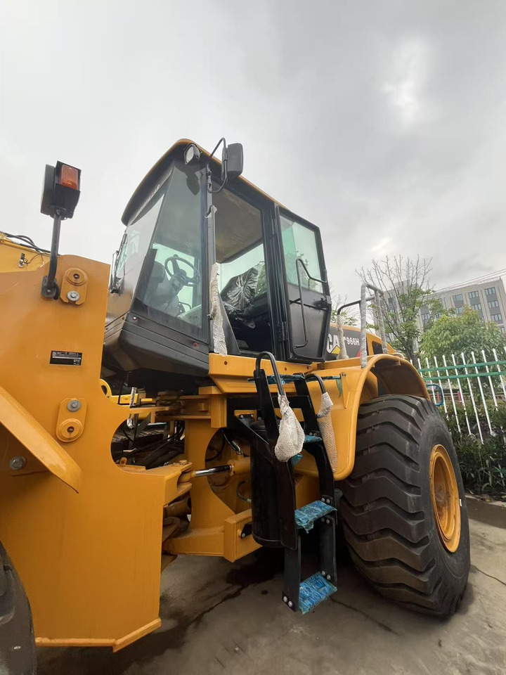 CATERPILLAR 966H - Máy xúc lật bánh lốp: hình 2 CATERPILLAR 966H - Máy xúc lật bánh lốp: hình 2