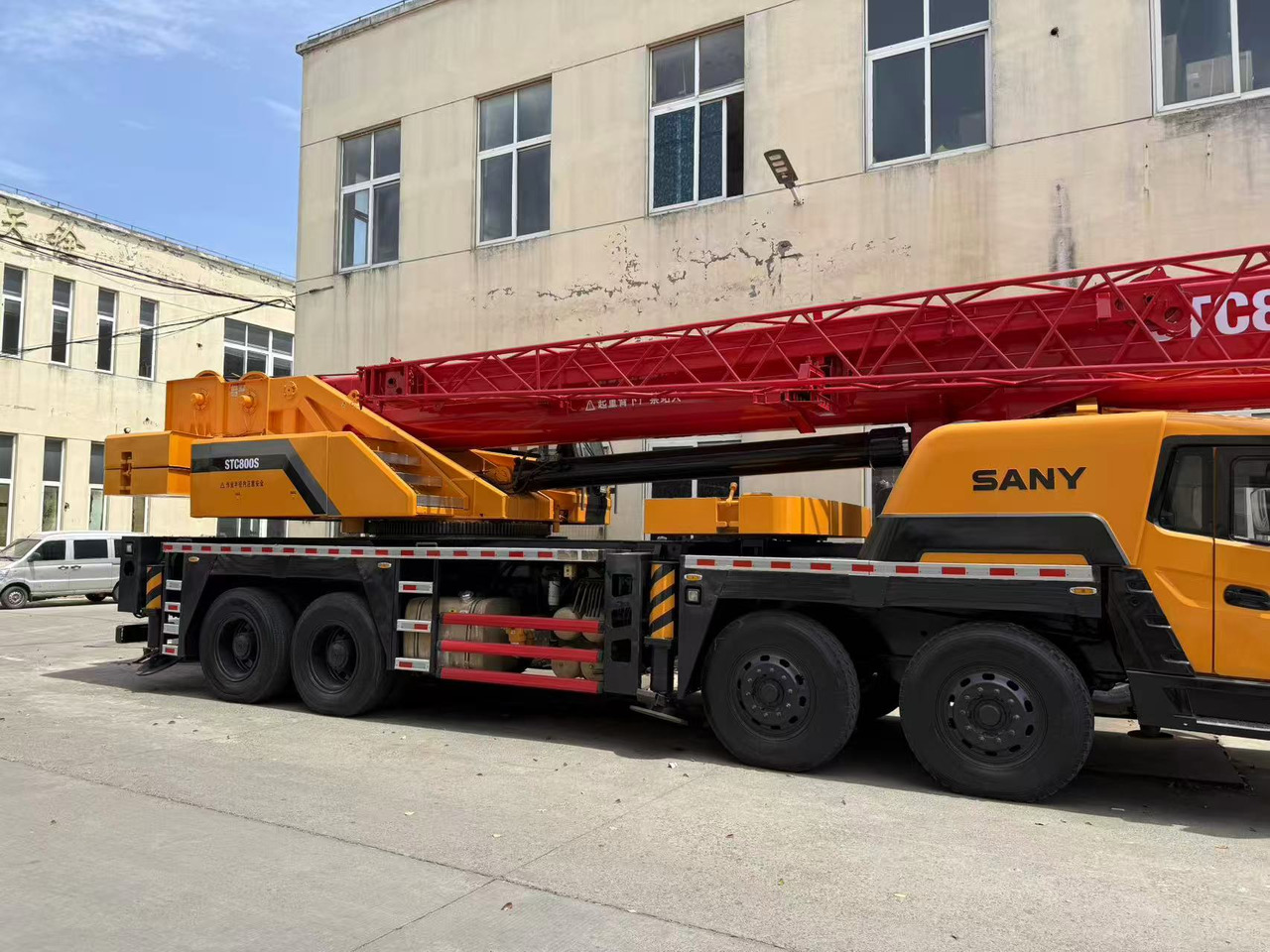SANY STC750S - Cẩu bánh lốp: hình 1 SANY STC750S - Cẩu bánh lốp: hình 1