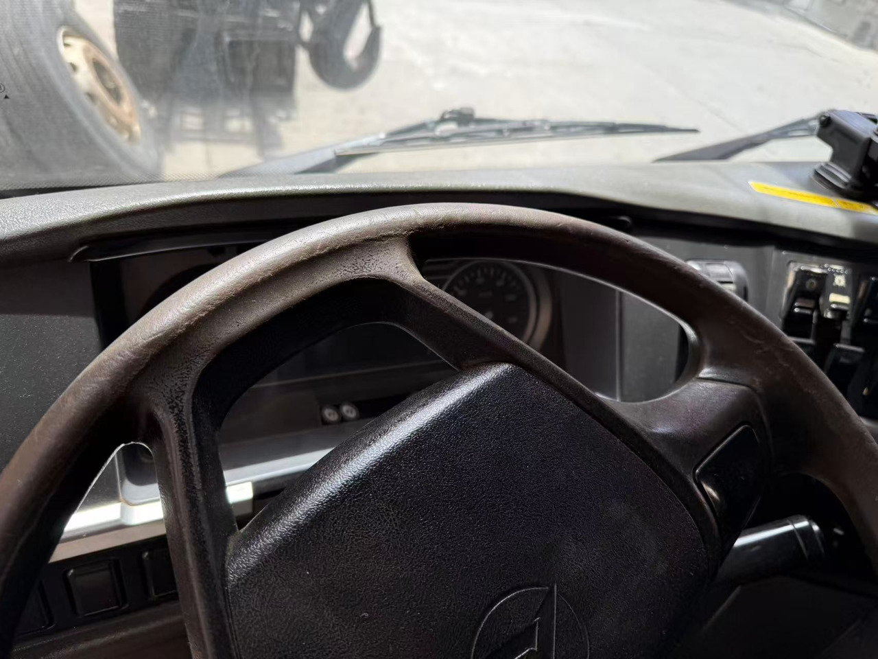 SANY STC750S - Cẩu bánh lốp: hình 2 SANY STC750S - Cẩu bánh lốp: hình 2