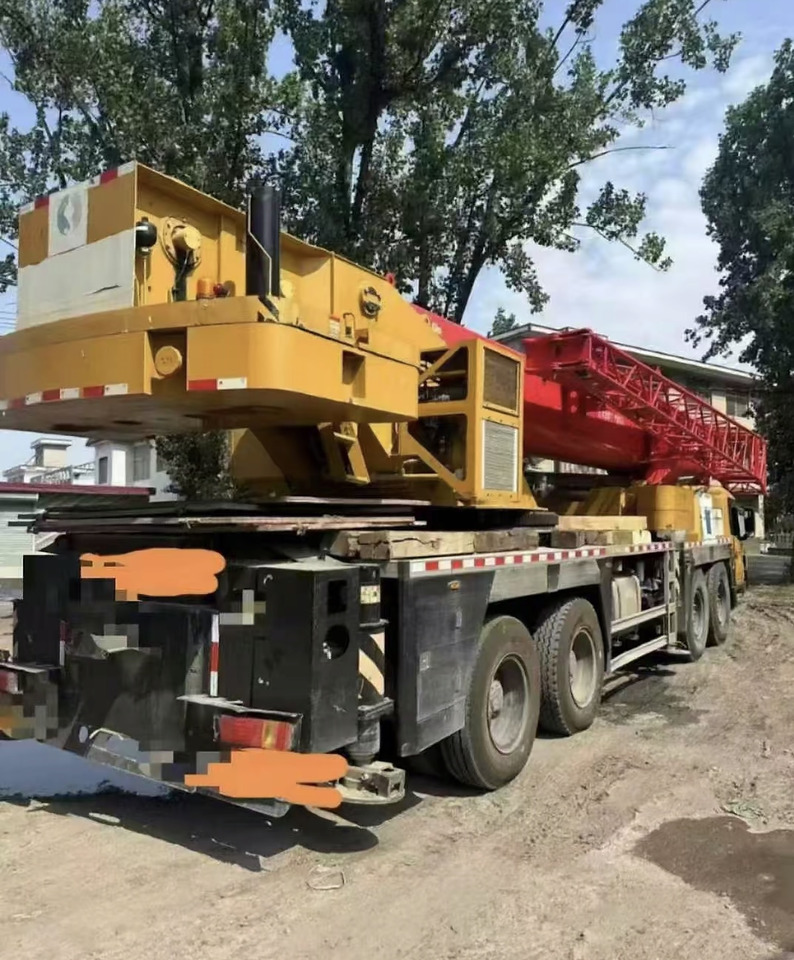SANY STC800E5 - Cẩu bánh lốp: hình 2 SANY STC800E5 - Cẩu bánh lốp: hình 2