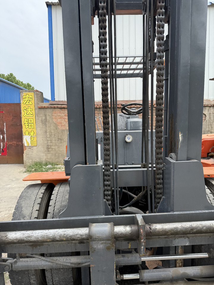 TCM FD30T3C - Xe nâng: hình 2 TCM FD30T3C - Xe nâng: hình 2