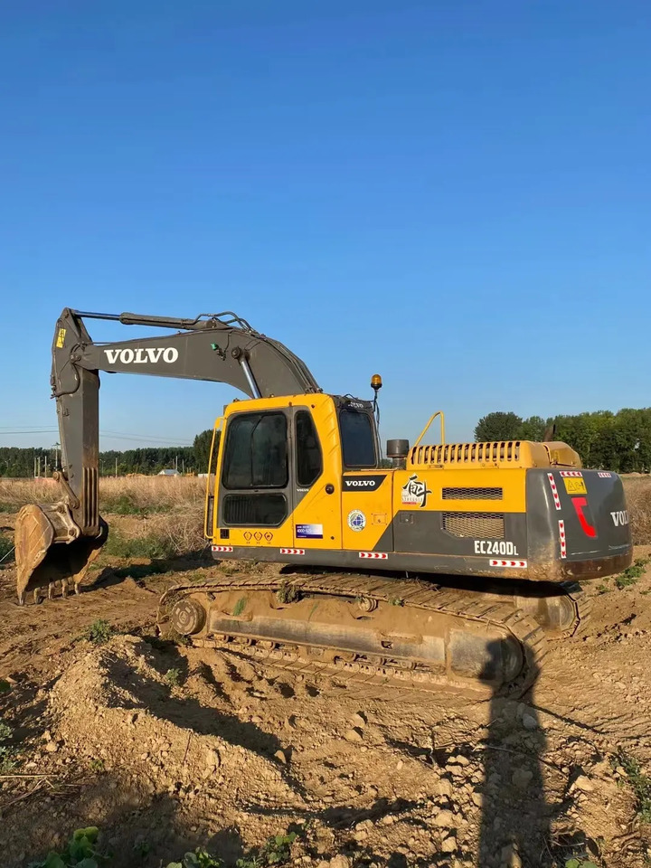 VOLVO EC240DL - Máy xúc bánh xích: hình 3 VOLVO EC240DL - Máy xúc bánh xích: hình 3