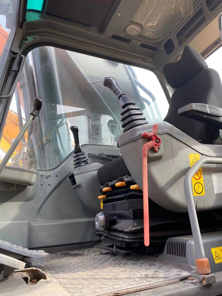 VOLVO EC460 - Máy xúc bánh xích: hình 4 VOLVO EC460 - Máy xúc bánh xích: hình 4