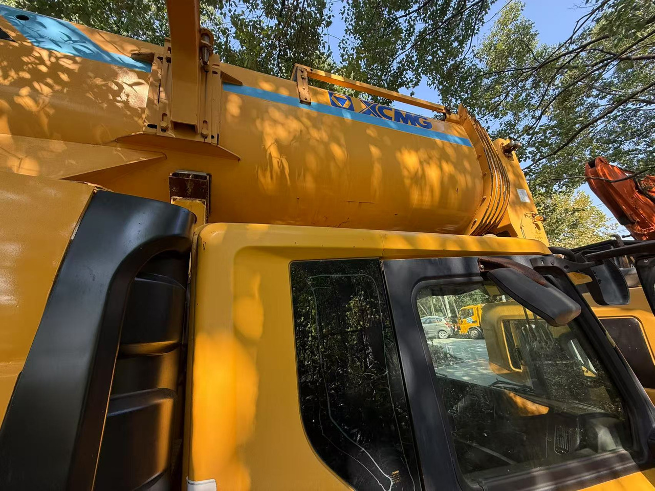XCMG XCT130 - Cẩu bánh lốp: hình 3 XCMG XCT130 - Cẩu bánh lốp: hình 3