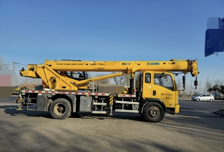 XCMG XCT8L5 - Cẩu bánh lốp: hình 3 XCMG XCT8L5 - Cẩu bánh lốp: hình 3