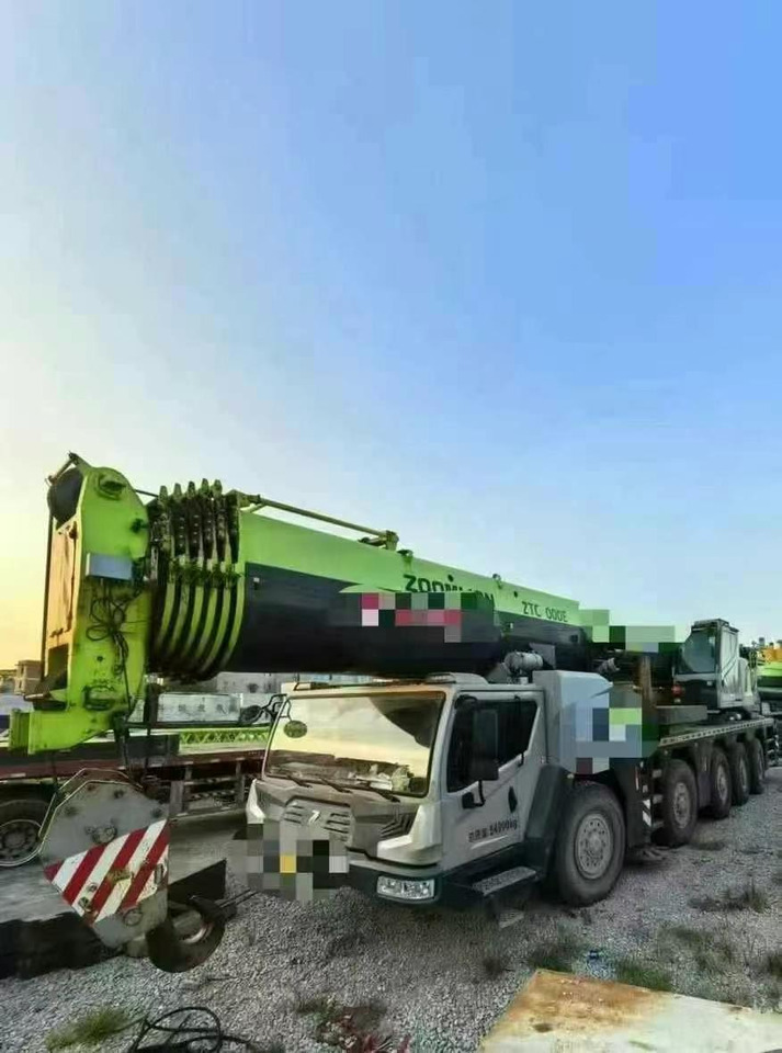 ZOOMLION ZTC2000 - Cẩu bánh lốp: hình 2 ZOOMLION ZTC2000 - Cẩu bánh lốp: hình 2
