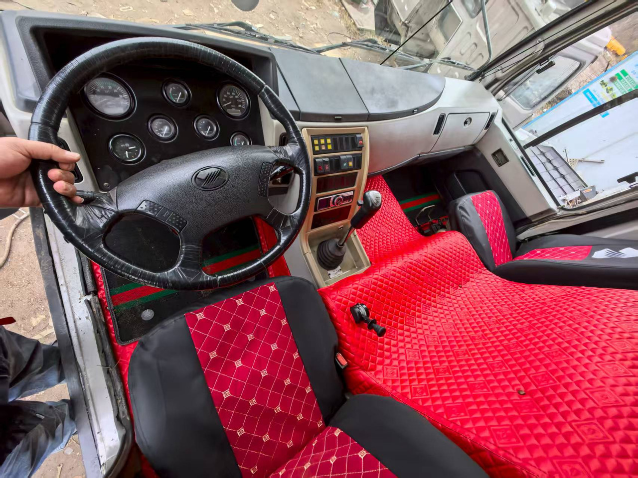 ZOOMLION ZTC250V - Cẩu bánh lốp: hình 4 ZOOMLION ZTC250V - Cẩu bánh lốp: hình 4