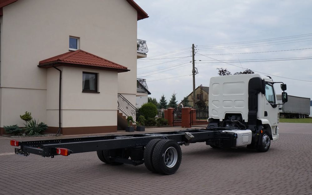 DAF LF 230 EURO 6 12 TON RAMA DO ZABUDOWY - Xe tải khung gầm: hình 4 DAF LF 230 EURO 6 12 TON RAMA DO ZABUDOWY - Xe tải khung gầm: hình 4