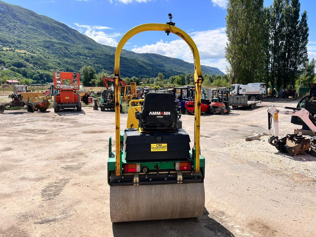 Ammann COMPACTEUR AV26-2 ROULEAU TANDEM VIBRANT ARTICULÉ - Máy lăn nhỏ: hình 2 Ammann COMPACTEUR AV26-2 ROULEAU TANDEM VIBRANT ARTICULÉ - Máy lăn nhỏ: hình 2