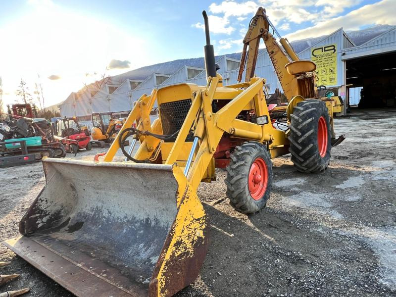 Máy xúc trước múc sau Case 530 Tractopelle 3T (NET DE TVA): hình 1
