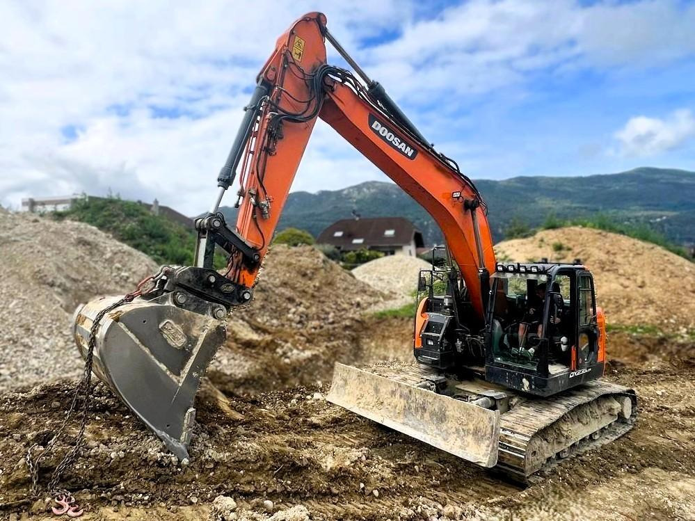 Doosan DX235 LCR-5 PELLE A CHENILLES 26T - Máy xúc bánh xích: hình 1 Doosan DX235 LCR-5 PELLE A CHENILLES 26T - Máy xúc bánh xích: hình 1