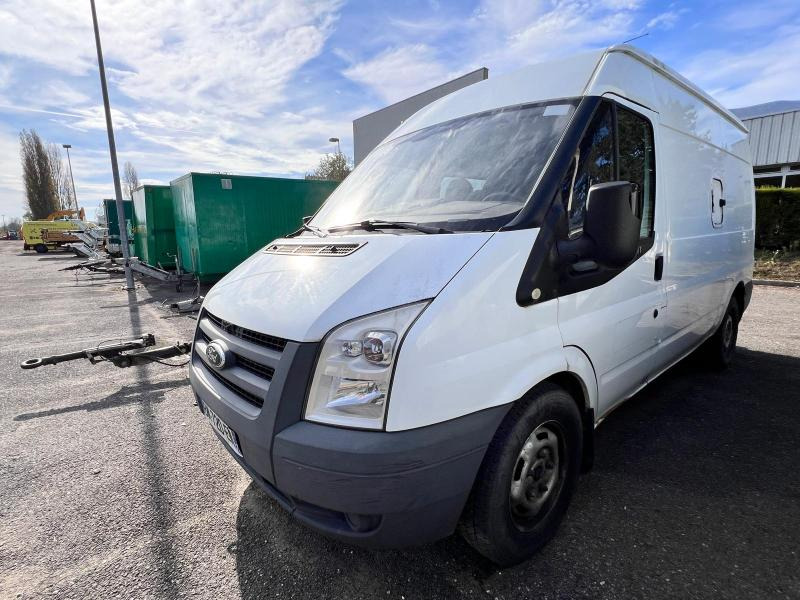 Ford Transit 2,2L TDCI 140cv Moteur HS - Xe van nhỏ gọn: hình 2 Ford Transit 2,2L TDCI 140cv Moteur HS - Xe van nhỏ gọn: hình 2