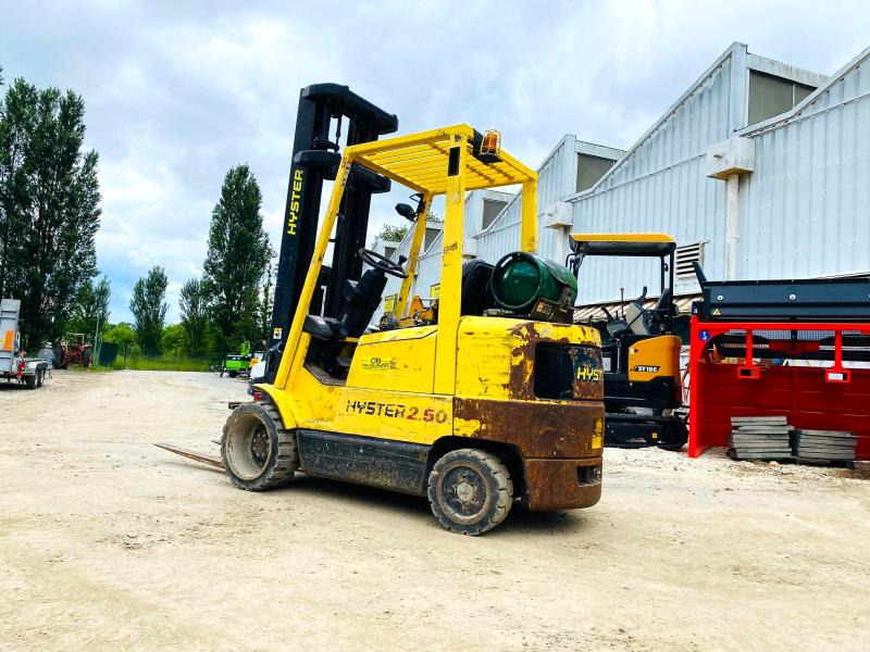 HSYTER S2.50XM Chariot élévateur 2.5T (NET DE TVA) - Xe nâng gas: hình 3 HSYTER S2.50XM Chariot élévateur 2.5T (NET DE TVA) - Xe nâng gas: hình 3
