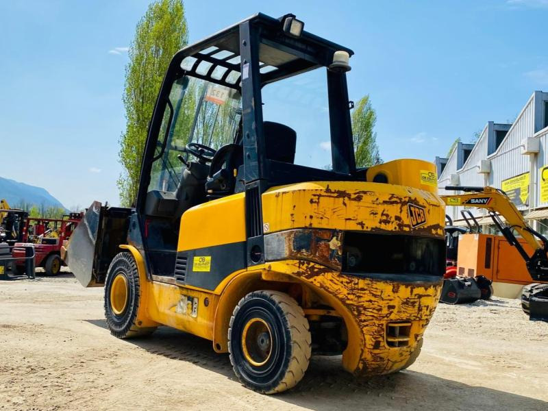 Jcb TLT30D Teletruk - Xe nhấc hình viễn vọng kính: hình 4 Jcb TLT30D Teletruk - Xe nhấc hình viễn vọng kính: hình 4