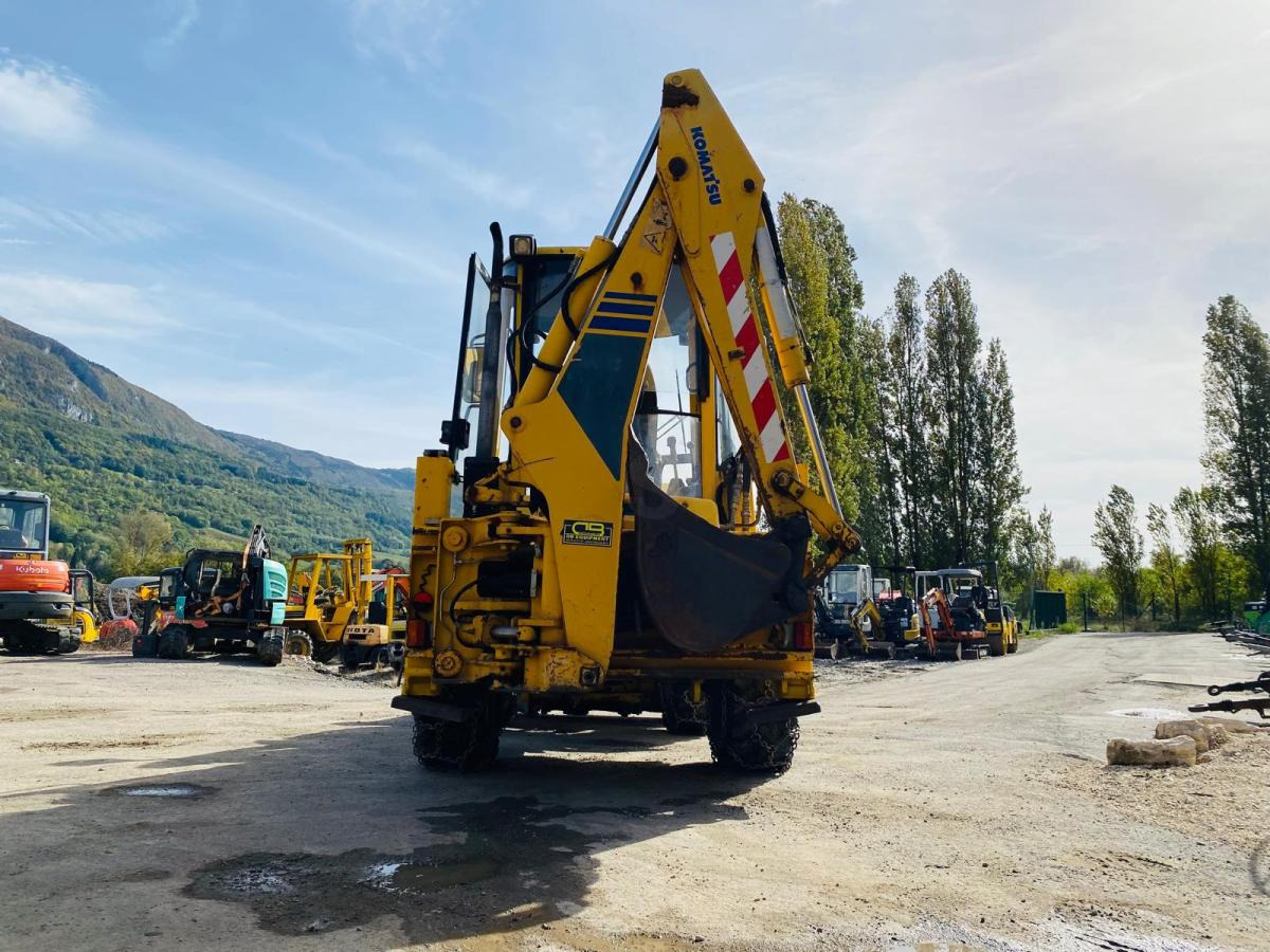 KOMATSU Tractopelle WB70 (NET DE TVA) - Máy xúc trước múc sau: hình 4 KOMATSU Tractopelle WB70 (NET DE TVA) - Máy xúc trước múc sau: hình 4