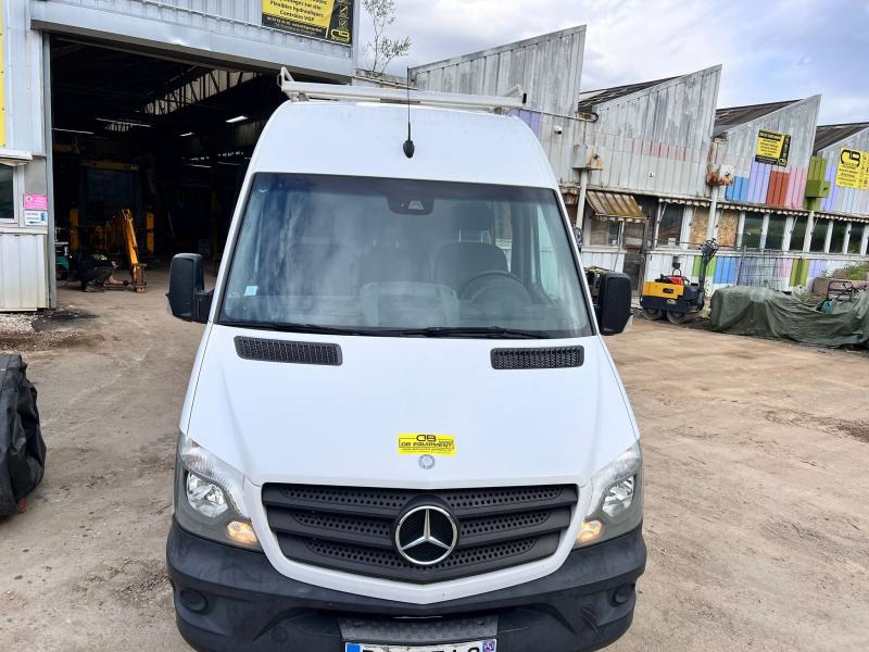 Mercedes SPRINTER 2 V6 3L 190cv - Xe van chở hàng, Xe tải van: hình 5 Mercedes SPRINTER 2 V6 3L 190cv - Xe van chở hàng, Xe tải van: hình 5