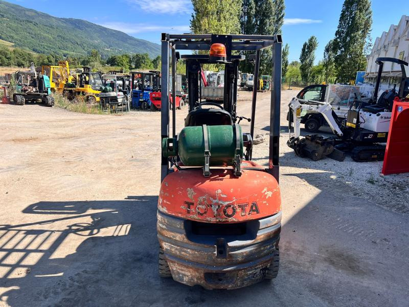 Toyota 426 FGF15 CHARIOT ELEVATEUR A GAZ 1,5T 4,3m - Xe nâng gas: hình 4 Toyota 426 FGF15 CHARIOT ELEVATEUR A GAZ 1,5T 4,3m - Xe nâng gas: hình 4